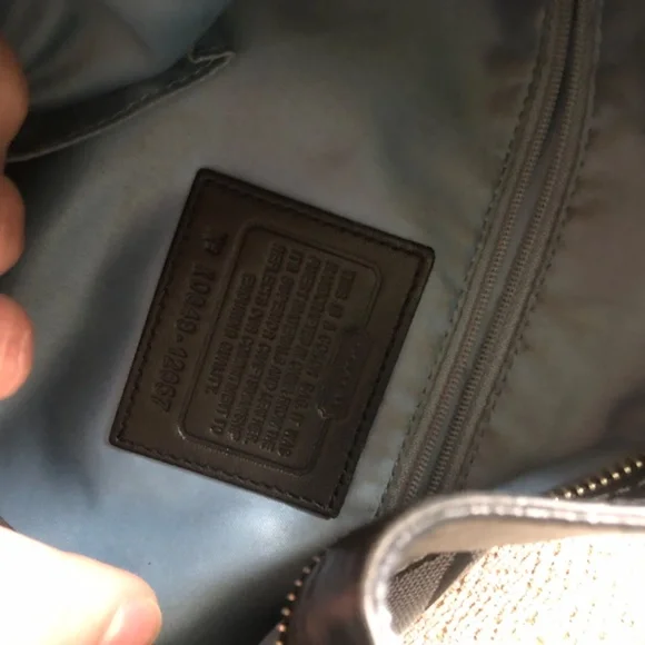 Coach hobo purse - Picture 6 of 9